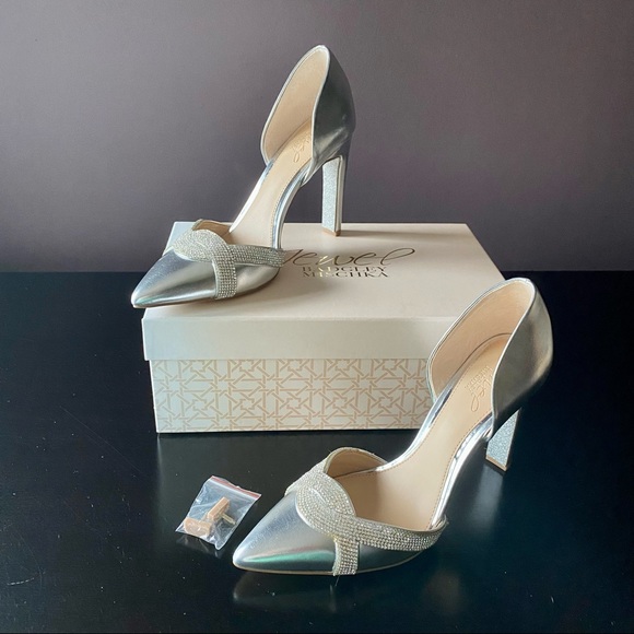 New Badgley Mischka Sedona Pumps 9 - Picture 4 of 10